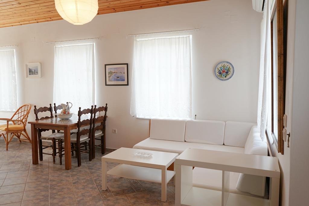 Kiki'S Houses Vlichos Хидра Екстериор снимка