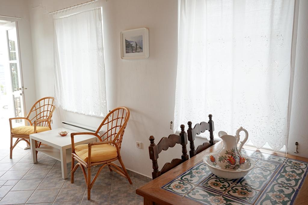 Kiki'S Houses Vlichos Хидра Екстериор снимка